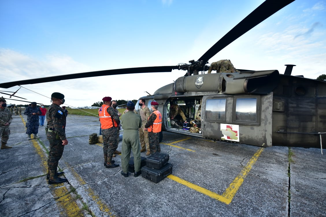 Así son los helicópteros de Estados Unidos que apoyarán las labores de rescate en Guatemala