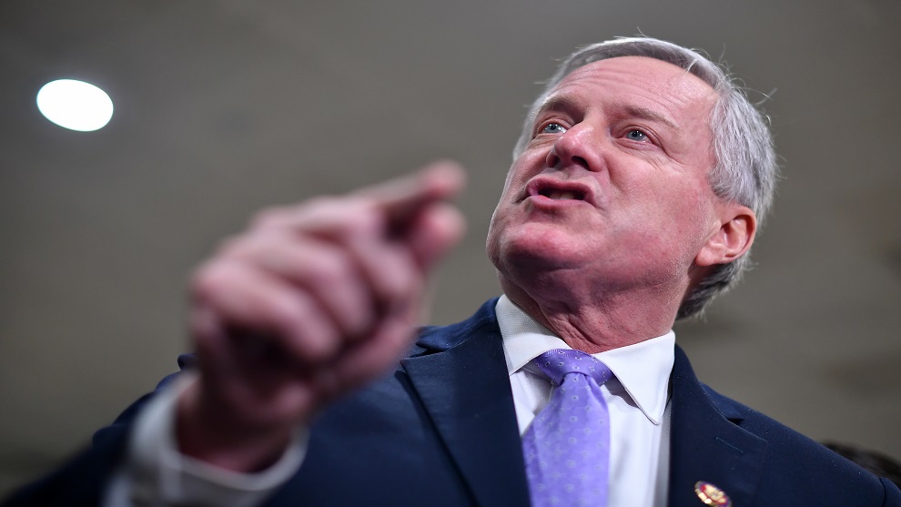 Se ignora cómo obtuvo el coronavirus uno de los hombres importantes de Trump. (Foto Prensa Libre: AFP)