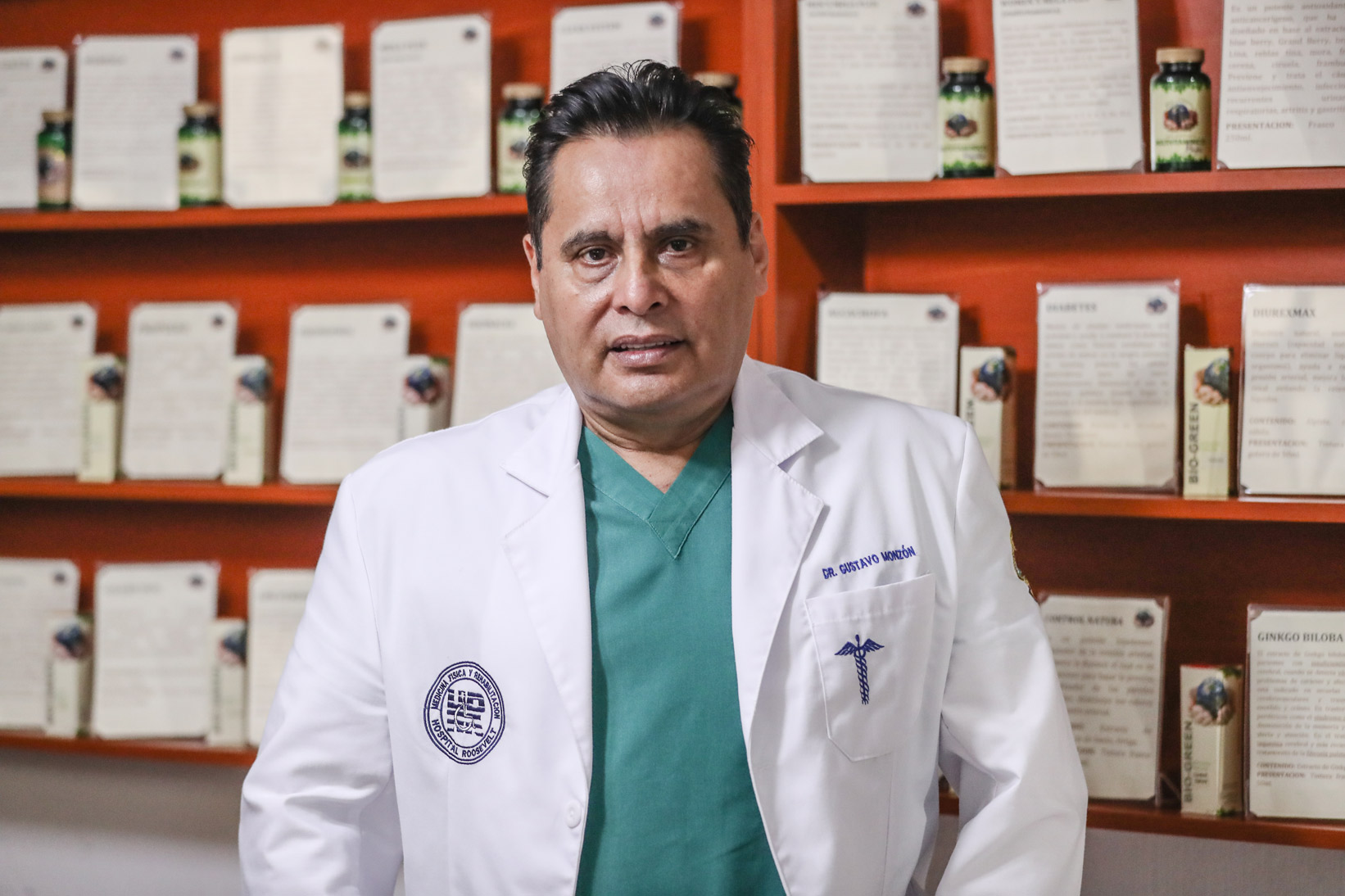 médico Gustavo Monzón