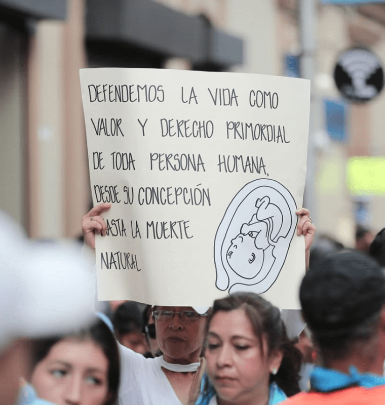 Marcha en Guatemala en 2018 en favor de la vida y en contra del aborto. (Foto Prensa Libre: Hemeroteca PL)