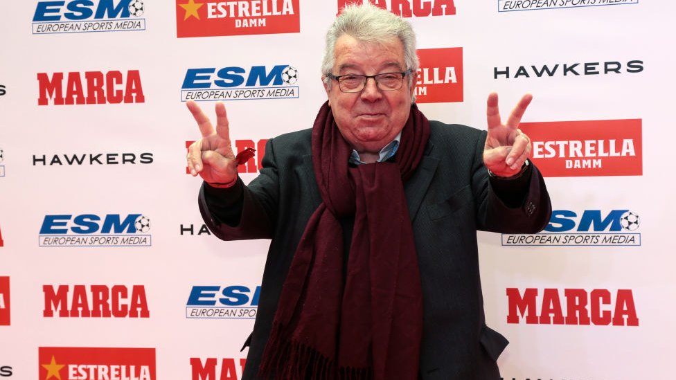 html5-dom-document-internal-entity1-quot-endMaradona fue el primer fichaje que hice y también el más largo y complicadohtml5-dom-document-internal-entity1-quot-end, reconoce Minguella a BBC Mundo.

Foto:Getty Images