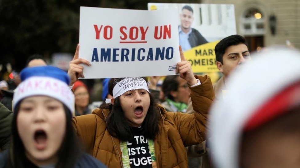 Migrantes en Estados Unidos llevan años defendiendo la vigencia del programa DACA. (Foto Prensa Libre: Reuters)