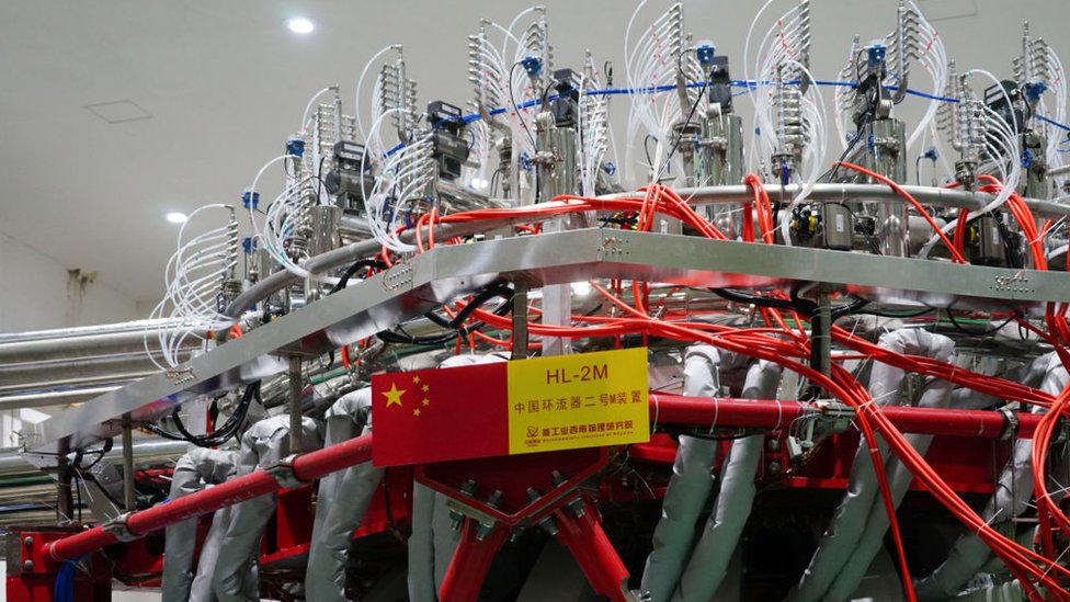 El HL-2M funciona como un "sol artificial". (Foto Prensa Libre: Getty Images)