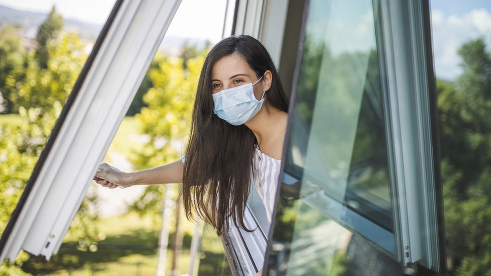 El aire fresco puede reducir el riesgo de contagio de coronavirus.
