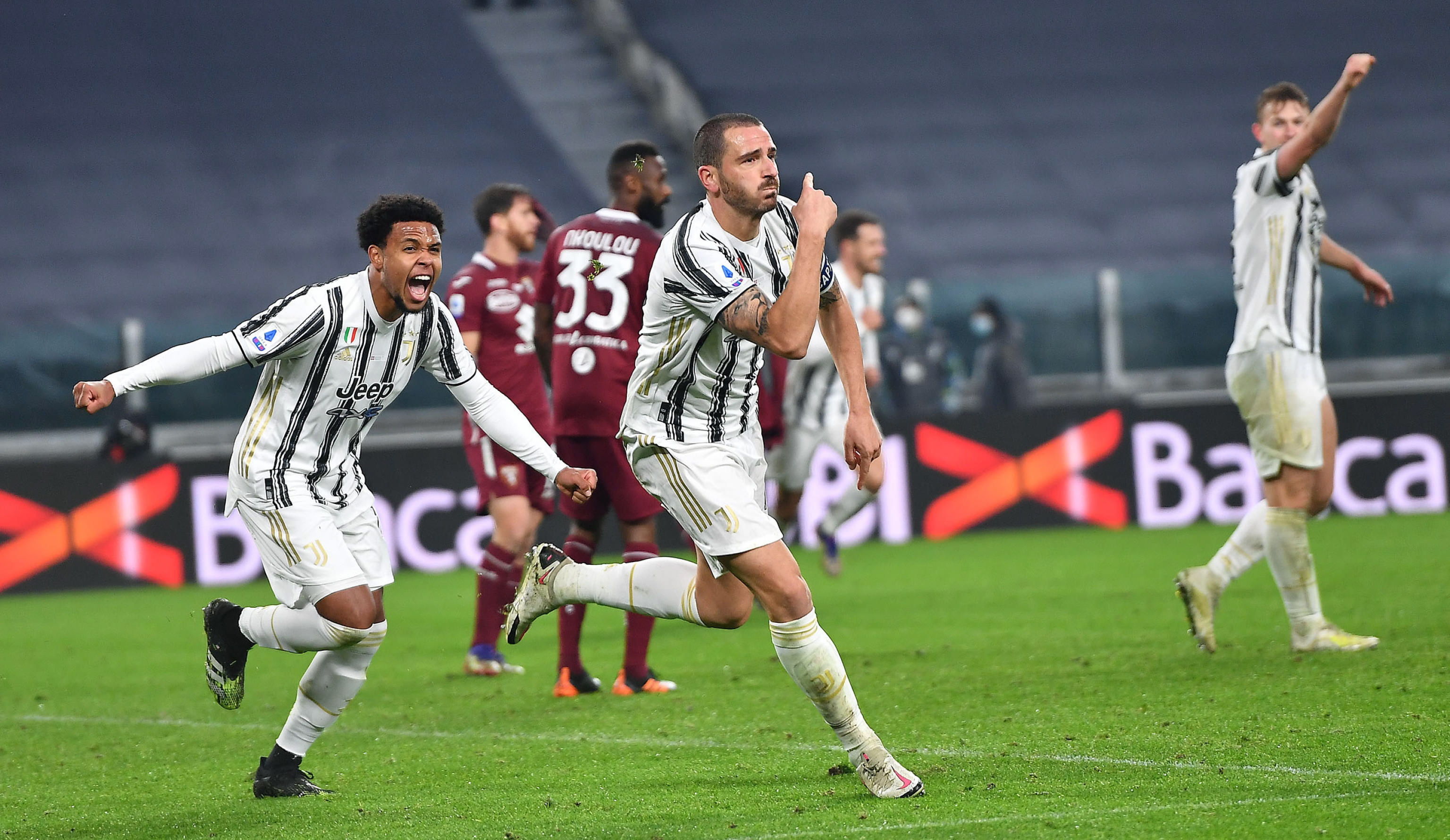 Leonardo Bonucci celebra el 2-1 definitivo con el que la Juventus derrotó al Torino. (Foto Prensa Libre: EFE)