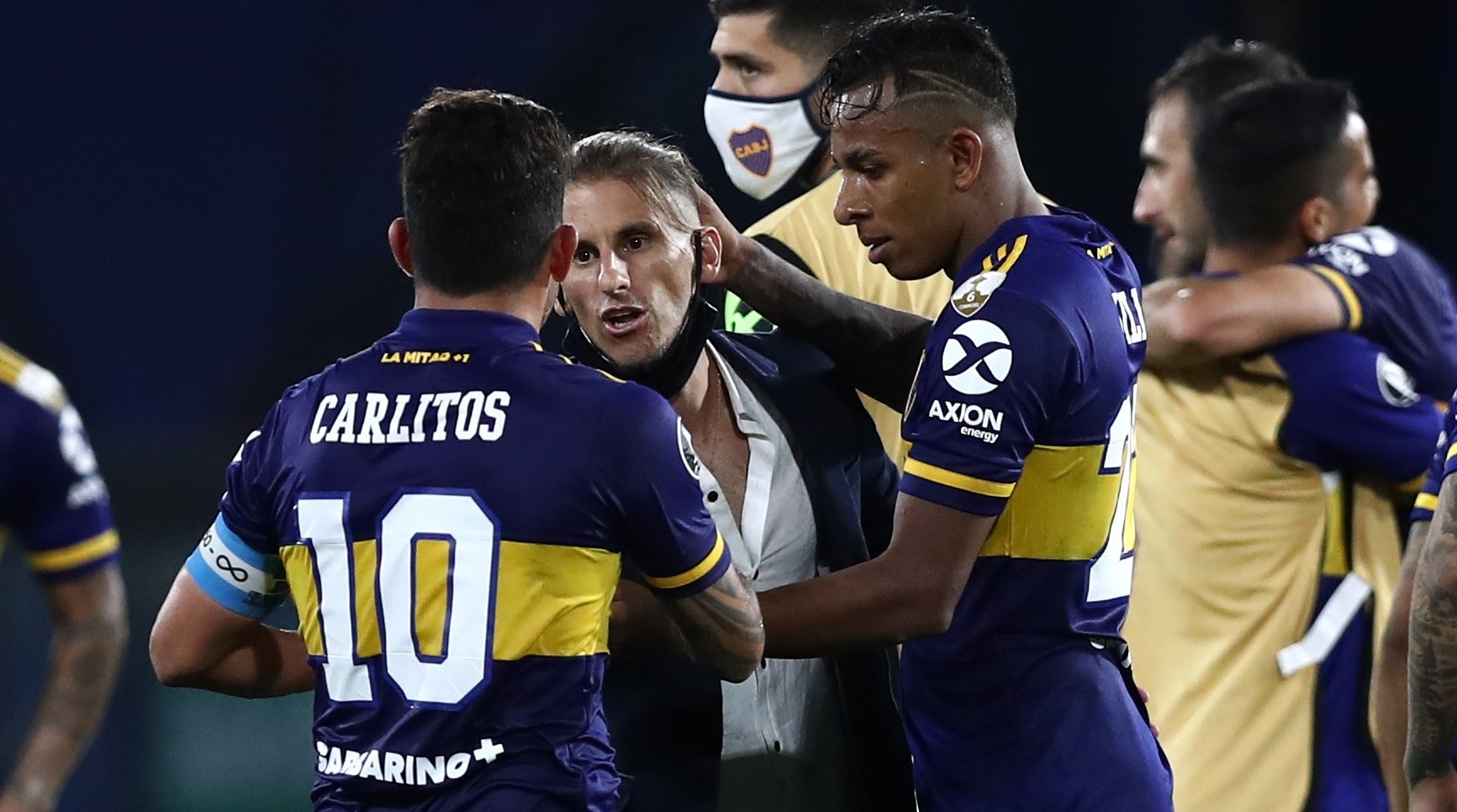 Boca Juniors enfrentará a Huracán previo al superclásico ante River Plate, ambos juegos por la Copa Diego Maradona. (Foto Prensa Libre: EFE)
