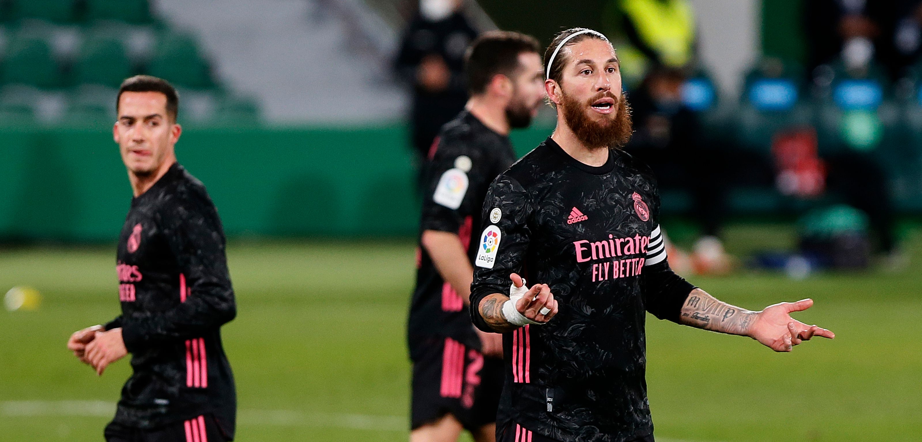 Sergio Ramos, capitán merengue, podría dejar el club español. Foto Prensa Libre: AFP