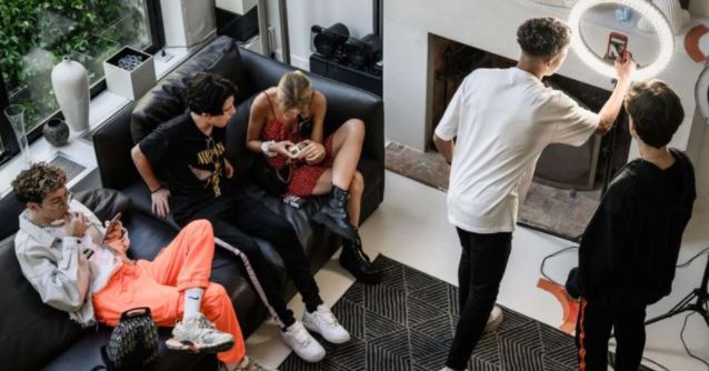 TikTok a cualquier persona con un celular inteligente en un potencial creador de contenido. (Foto Prensa Libre: Getty Images)