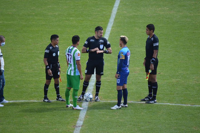 El juego de Antigua GFC vs Santa Lucía Cotzumalguapa se disputa en el estadio Pensativo. Foto Prensa Libre: Cortesía @andresNadf
