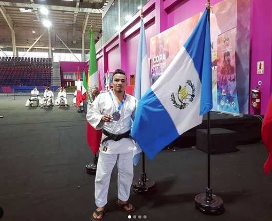 José Ramos consiguió en Perú una medalla de plata. Foto Prensa Libre: CDAG