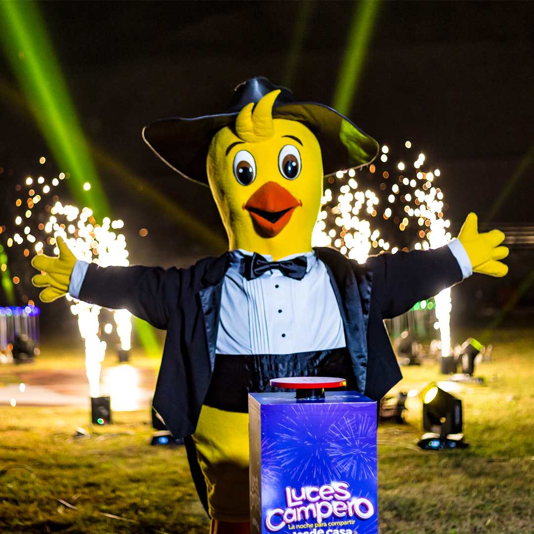 Por medio de la tecnología, las Luces Campero pudieron apreciarte a través del Facebook de Pollo Campero en cualquier dispositivo móvil. (Foto Prensa Libre: cortesía Pollo Campero)