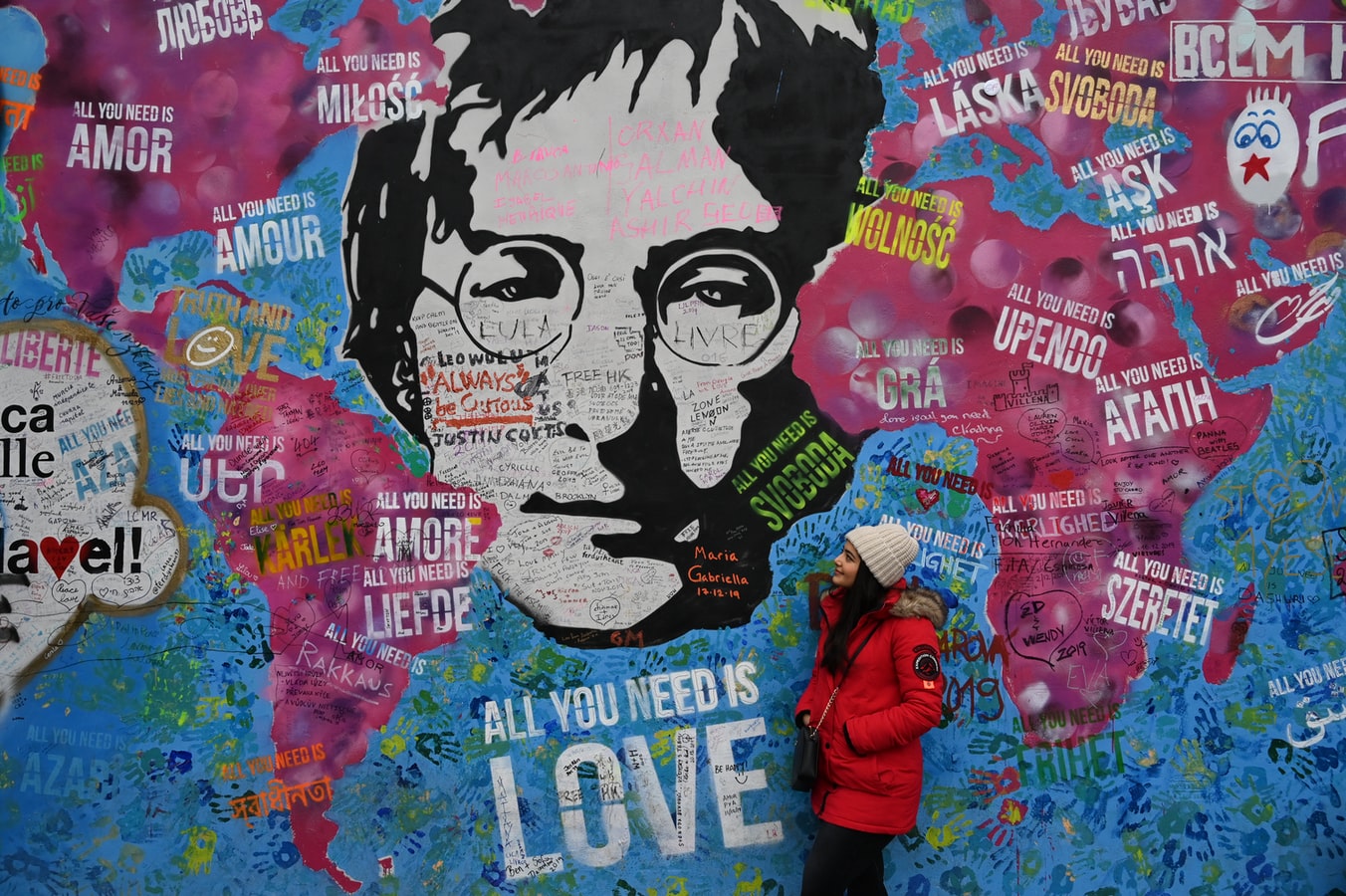 El legado musical de John Lennon sigue vigente luego de 40 años de su partida (Foto Prensa Libre: Unsplash)