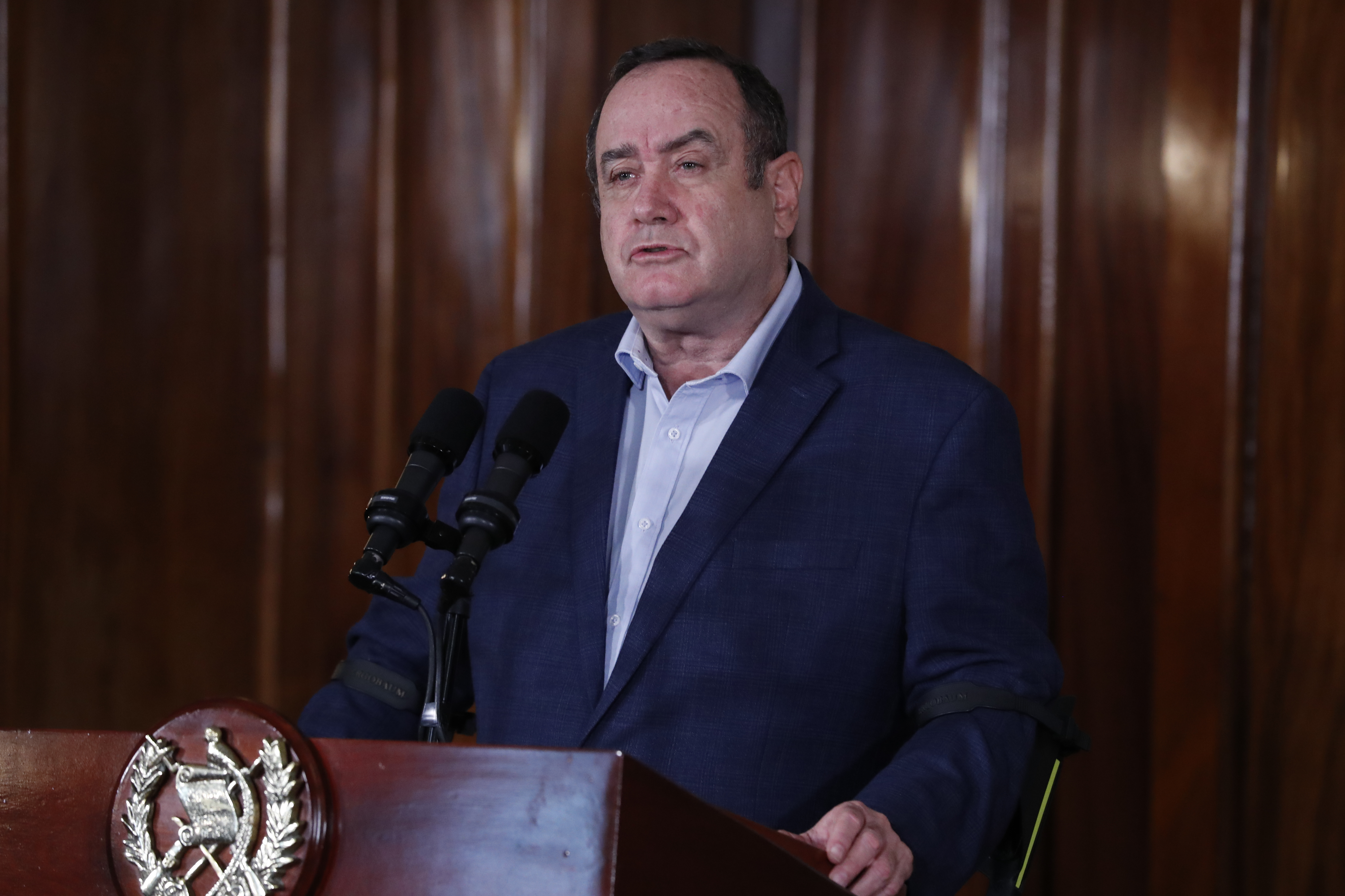 Giammattei llamó a los guatemaltecos a ser responsables en las fiestas ante la propagación del covid-19. (Foto Prensa Libre: Esbin García)