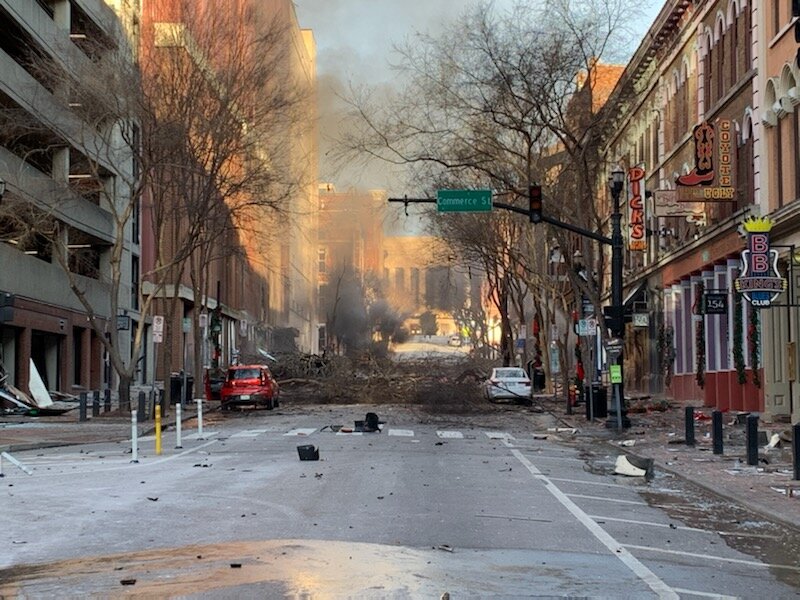La Policía de Nashville indicó que una fuerte explosión ocurrida este 25 de diciembre pudo haber sido provocada. (Foto Prensa Libre: AFP)