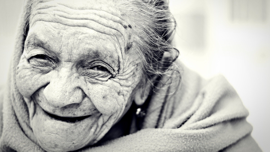 Científicos dicen que habrían encontrado terapia contra envejecimiento