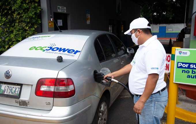 El plan piloto del 2020 se usaron mezclas con 5% y 10% de etanol en cada galón de gasolina.  (Foto, Prensa Libre: Hemeroteca PL).