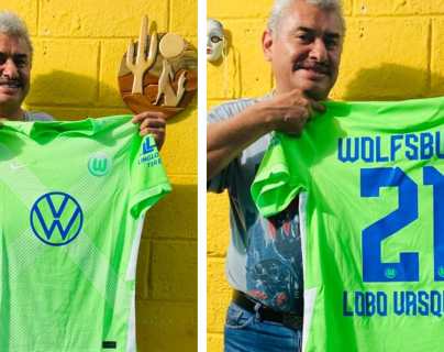 El Wolfsburgo le envía un regalo especial al “Lobo” Vásquez