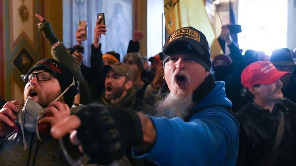 La mayoría de los seguidores de Trump que asaltaron el Congreso el miércoles eran blancos.