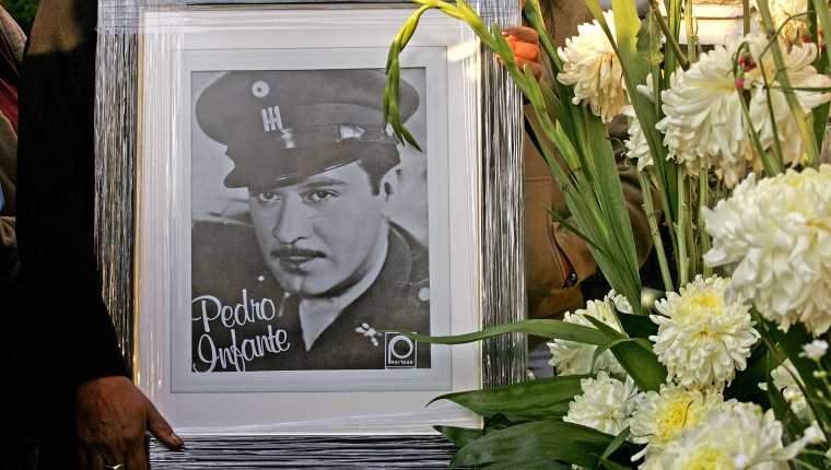 Pedro Infante estuvo involucrado en diferentes historias sentimentales. (Foto Prensa Libre: AFP).