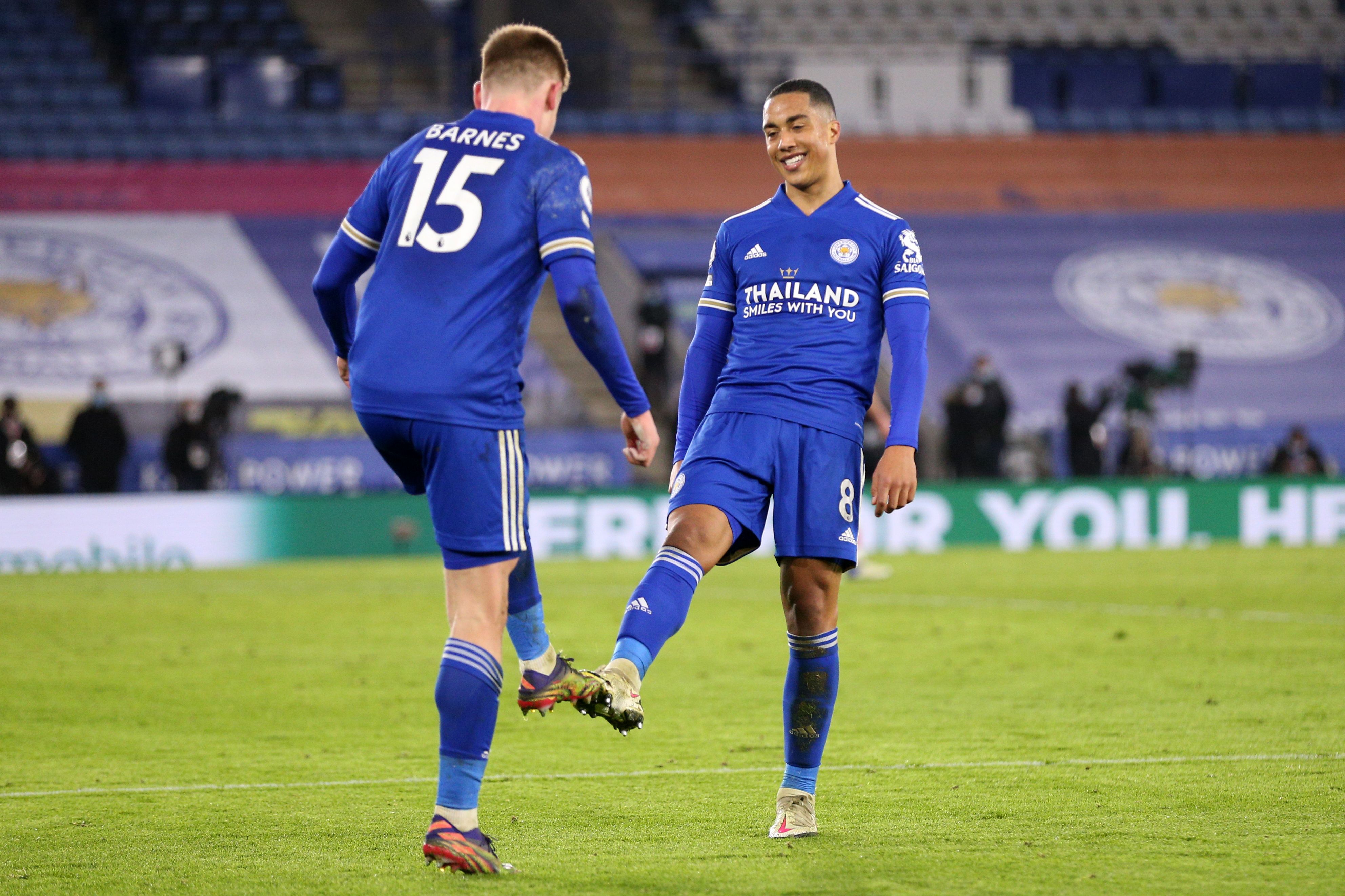 El Leicester derrotó como local 2-0 al Southampton, con goles de Maddison y Barnes. (Foto Prensa Libre: AFP)