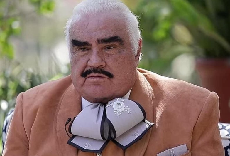 Vicente Fernández and his money pretended to be the first viral meme of 2021 – Prensa Libre