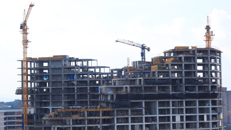 Las tendencias cambiaron y el sector construcción también se está readecuando a la nueva demanda de inmuebles. (Foto, Prensa Libre: Hemeroteca PL).