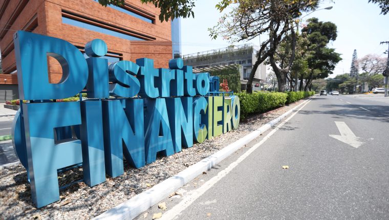 Las actividades financieras y de seguros atrajeron capitales por US$272 millones en Guatemala durante 2020. (Foto Prensa Libre: Hemeroteca) 