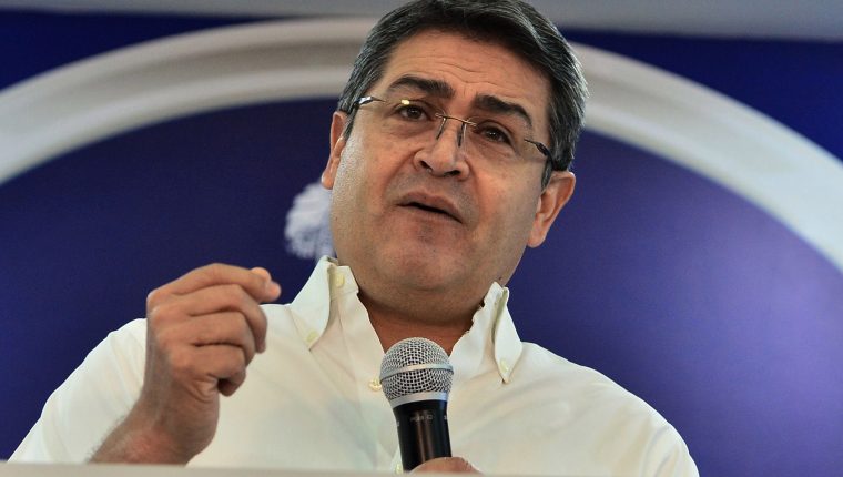 El presidente de Honduras, Juan Orlando Hernández, fue vinculado al narcotráfico por fiscales federales de EE. UU. (Foto Prensa Libre: AFP)