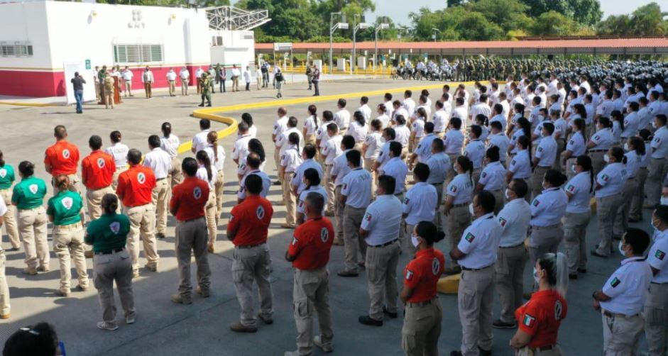 Autoridades mexicanas se preparan ante llegada de caravana de hondureños. (Foto Prensa Libre: @INAMI_mx)