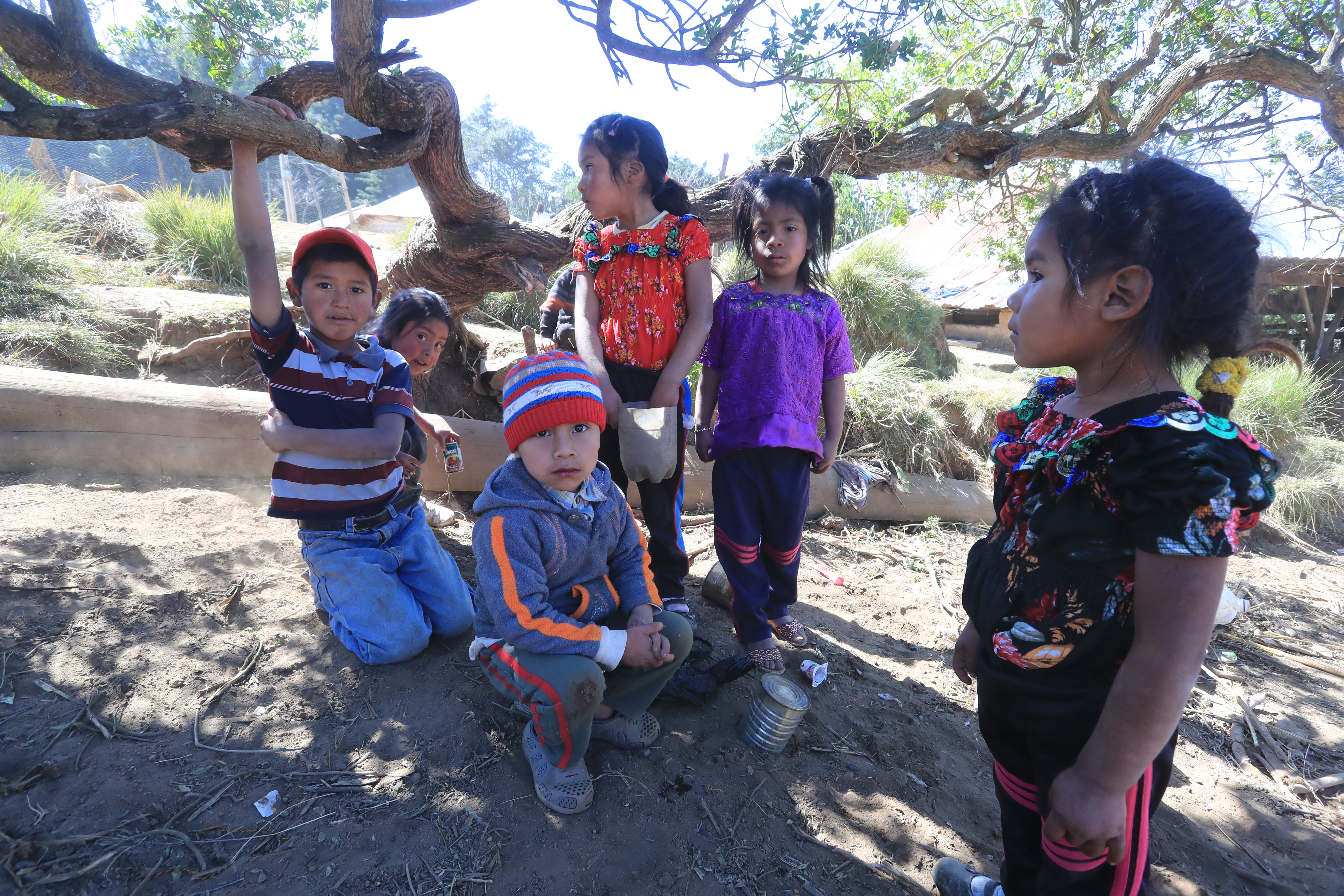 Niños de Comitancillo, San Marcos, de donde era la mayoría de los 16 migrantes asesinados en Tamaulipas el pasado 22 de enero. La niñez  y juventud de ese municipio no tiene muchas oportunidades de desarrollo. (Foto Prensa Libre: Hemeroteca PL)