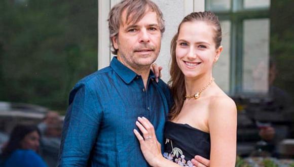 Rodney y Ekaterina Baker deben comparecer ante un tribunal por engañar para obtener la vacuna contra el covid-19. (Foto Prensa Libre: El País / Facebook Ekaterina Baker). 