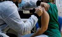 Guatemala tiene planificado adquirir lotes de vacunas contra el covid-19. (Foto Prensa Libre: AFP)