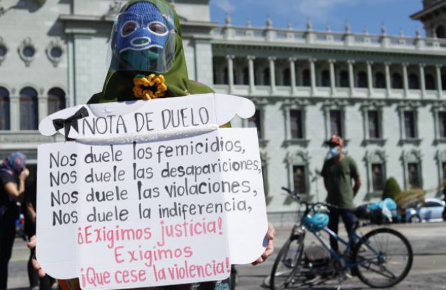 Colectivos piden justicia por muerte de mujeres. (Foto Prensa Libre: Esbin García)