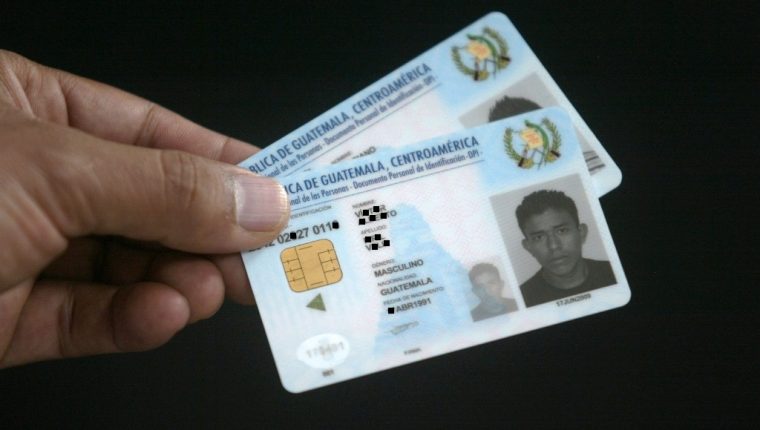 Guatemaltecos  deberán presentar Varios DPI vencen en el 2022.  (Foto: Hemeroteca PL)