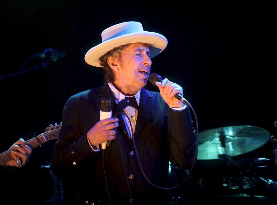 Reclaman a Bob Dylan parte del dinero obtenido por la venta de sus canciones. (Foto Prensa Libre: EFE)