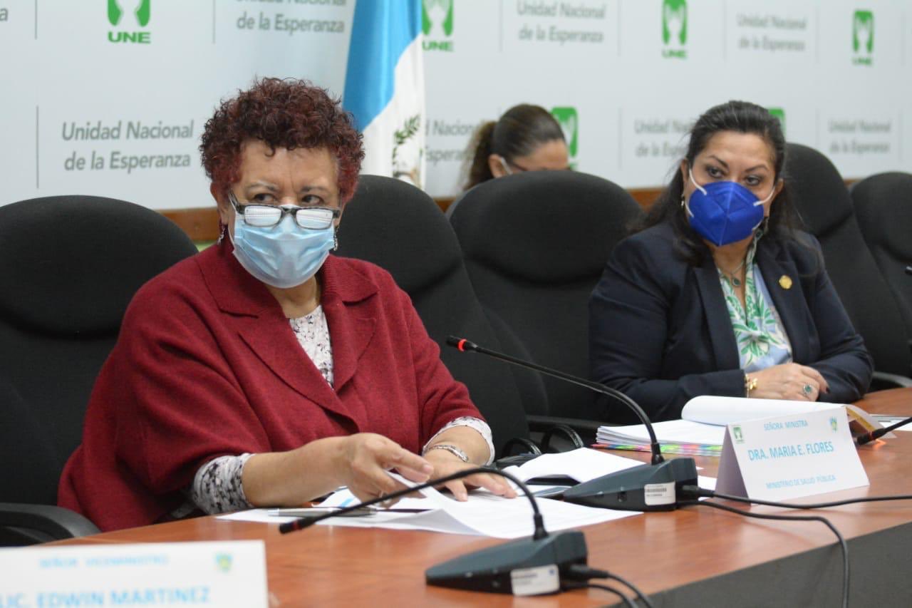 Amelia Flores, ministra de salud, en una citación con la bancada UNE. (Foto Prensa Libre: Twitter @UneBancada)
