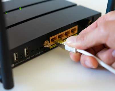 ¿Para qué sirve el puerto USB que se encuentra en el router?