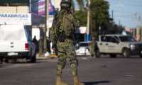 Militares han sido destacados al estado de Guerrero debido a la ola criminal que azota el área.(Foto Prensa Libre: AFP)