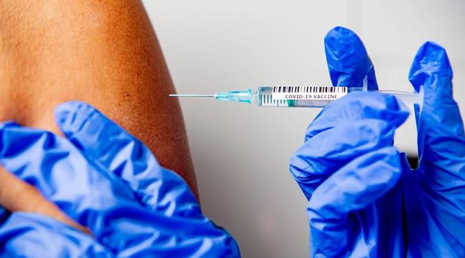 Varios países de Latinoamérica, incluida Guatemala recibirán vacuna AstraZeneca a través de mecanismo Covax. (Foto Prensa Libre: Hemeroteca)