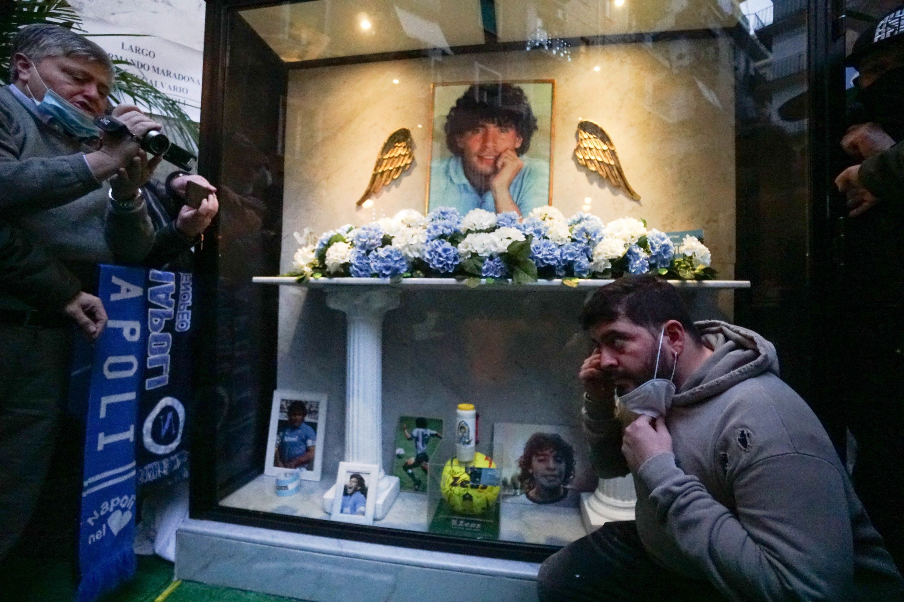 
La Fiscalía que tiene a cargo la investigación por la muerte de Maradona estima hacer cuatro nuevas imputaciones. (Foto Prensa Libre: EFE)
