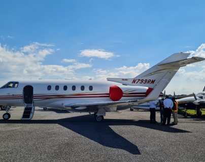 Embargan avión de la familia del expresidente de Panamá, Ricardo Martinelli, que fue incautado en el Aeropuerto La Aurora