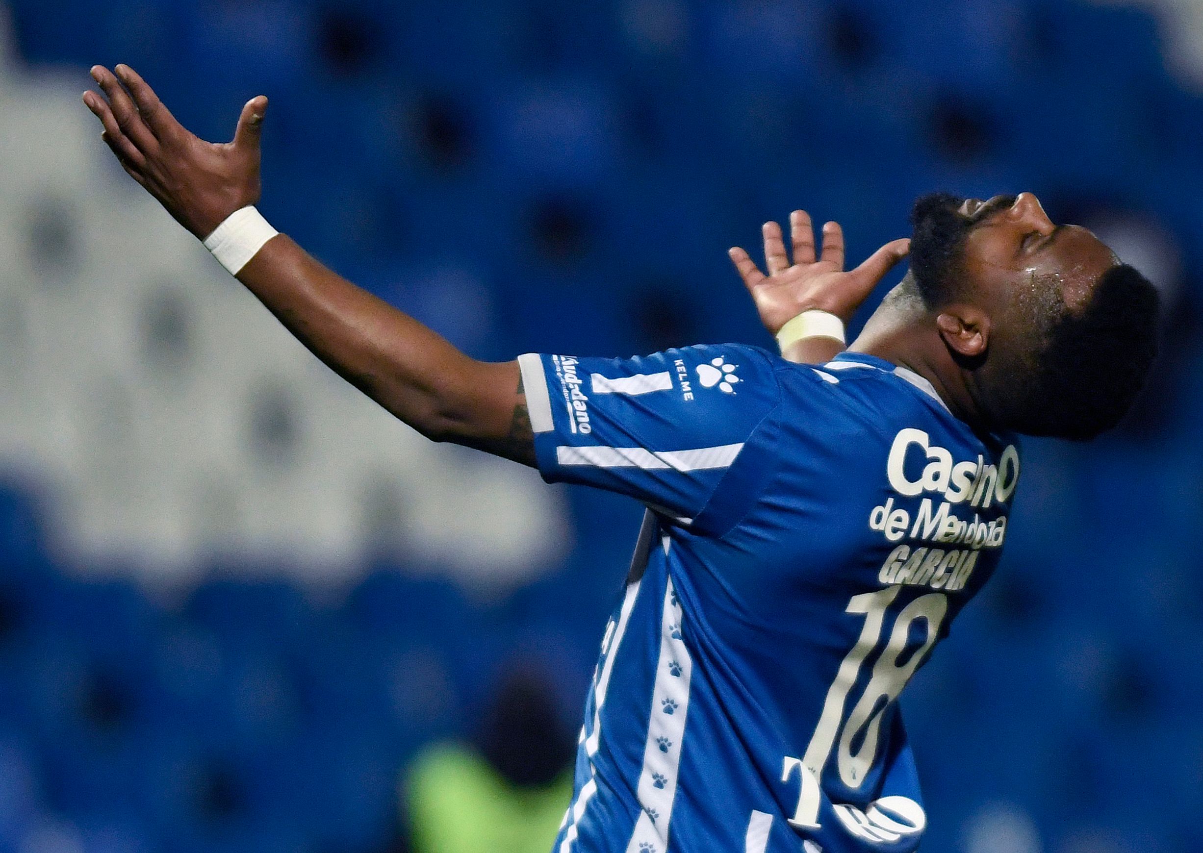 El futbolista uruguayo, Santiago Morro García, fue encontrado sin vida en su departamento. Foto Prensa Libre: AFP.