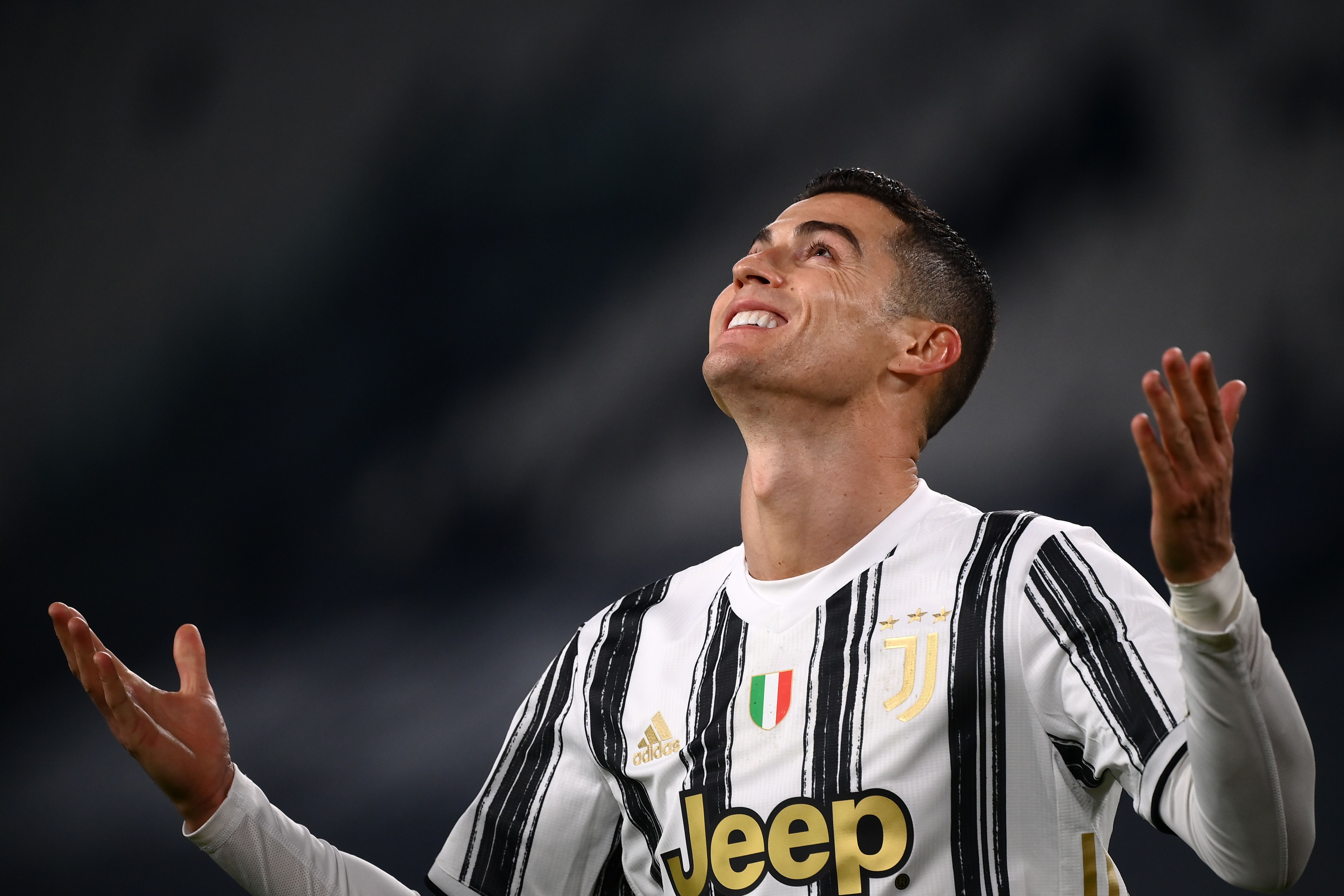 Los dos goles que anotó Cristiano Ronaldo en la semifinal de ida de la Copa Italia le sirvieron para avanzar a la siguiente instancia. Foto Prensa Libre:  AFP.