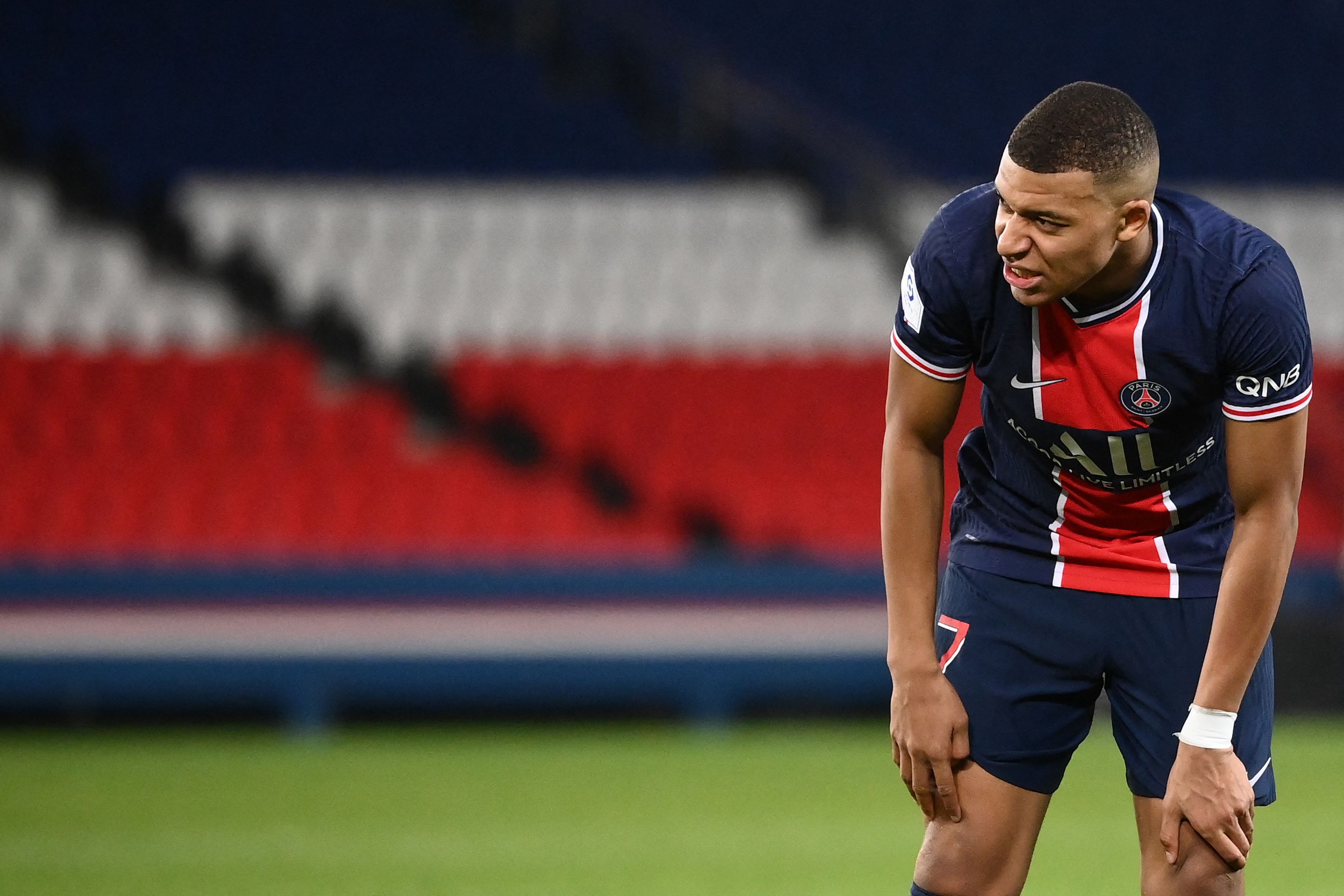 El jugador del PSG, Kylian Mbappe, no tuvo un buen partido ante el Mónaco. Foto Prensa Libre: AFP.