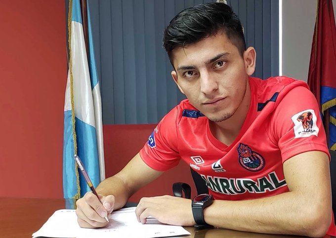 Harim Quezada se unió a los refuerzos de Municipal para el Clausura 2021. 