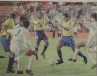 1998: Guatemala hacía historia al empatar contra Brasil en la Copa de Oro