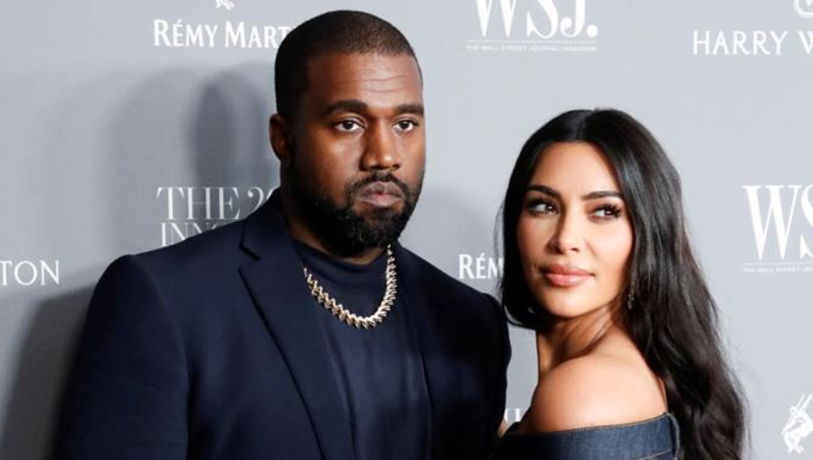 La estrella estadounidense de telerrealidad Kim Kardashian pidió oficialmente el divorcio de su esposo, el rapero y empresario Kanye West. (Foto Prensa Libre: EFE)