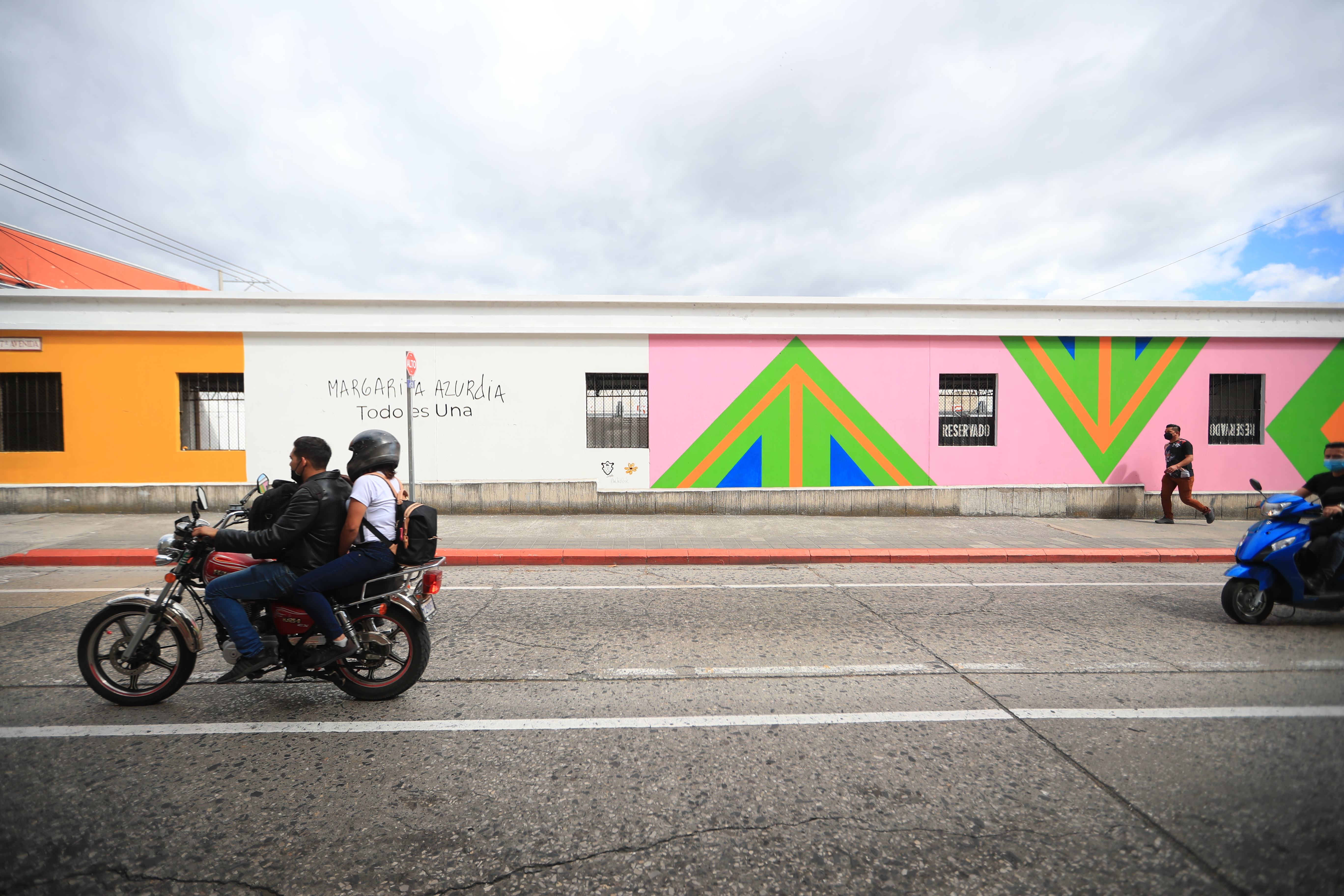 El mural dedicado a Margarita Azurdia se encuentra en la 7 avenida y 13 calle, zona 1.