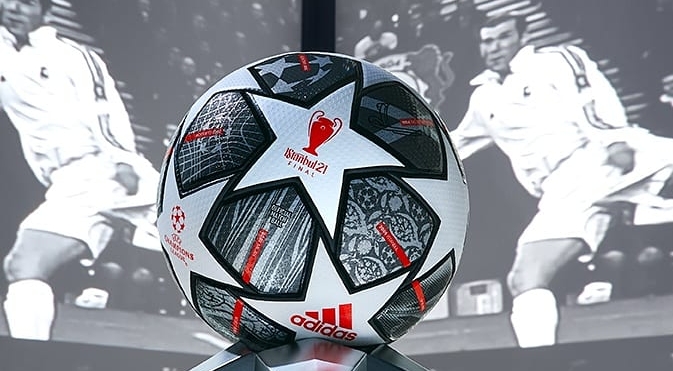 Este es el balón que se utilizará desde los octavos de final de la Champions League. Foto Prensa Libre: Twitter Champions League