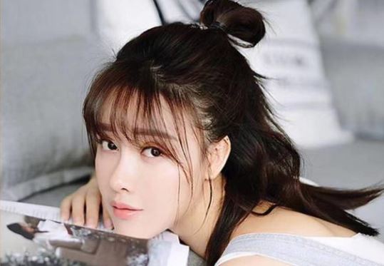 La artista china Gao Liu se sometió a una operación estética en la nariz que le dañó el tejido. (Foto Prensa Libre: Twitter)